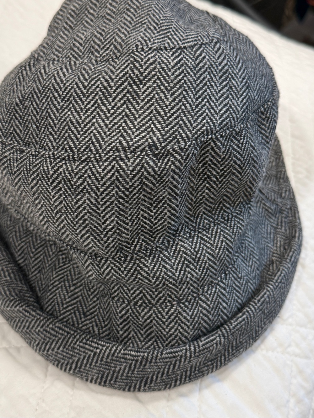 Women’s Gray Herringbone Bucket Hat